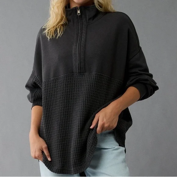 American Eagle Oversized Half-Zipped Sweatshirt - Picture 6 of 6